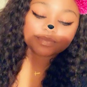 Meet your Posher, Candi